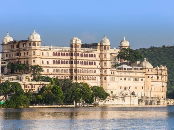 Complete Udaipur Mount Abu Tour Package – A Romantic Getaway