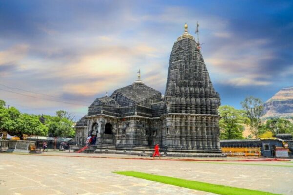 Complete Maharashtra 3 Jyotirlinga Tour Package with Root Indians